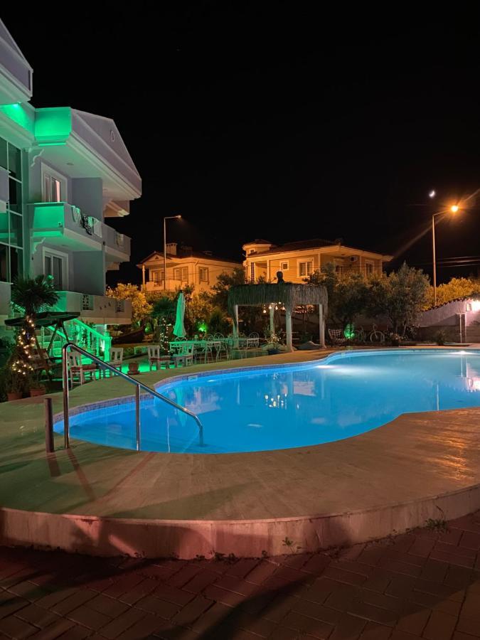 Cunda Leo Boutique Hotel & Pool Айвалык Экстерьер фото